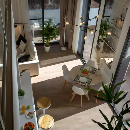 Апартаменты Singularstays Arena *
