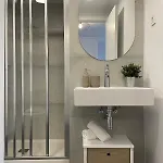 Singularstays Arena דירה *
