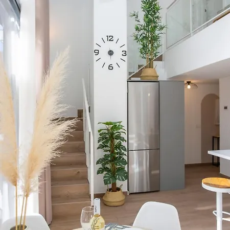 Singularstays Arena Apartment *