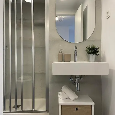 Singularstays Arena Apartment *